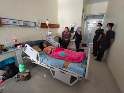 Kunjungan ke RSUD Majalengka menjenguk anak dari salah satu pegawai BPS Kab Majalengka 